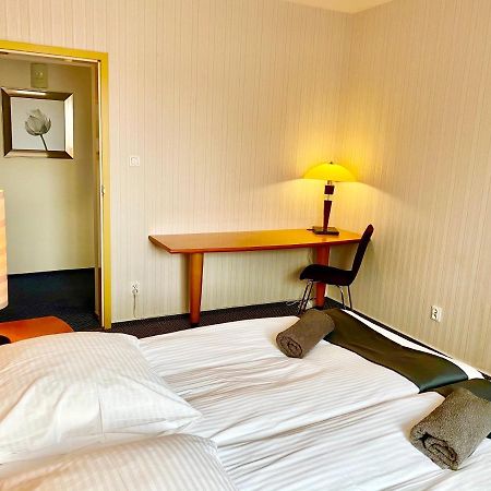 Las Slupski Premium Business Apartament Nr 7 Wifi Netflix Smart Tv50 Two Bedrooms Two Extra Large Double Beds Up To 6 People Full Pleasure Quality Stay (Adults Only) ภายนอก รูปภาพ